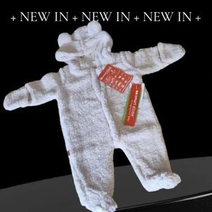Magnificent baby smart close soft pink fleece snowsuit newborn 5-8 lbs